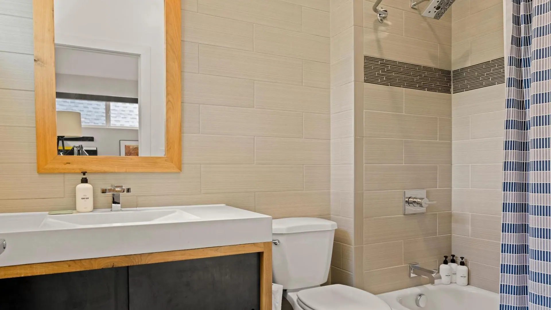 Holiday home Highlands Square Bungalow - Private Yard - Garage Denver